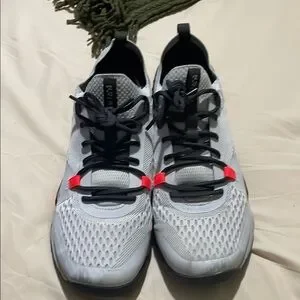 Under Armour | Shoes | Under Armour White And Black Sneakers  display picture 1